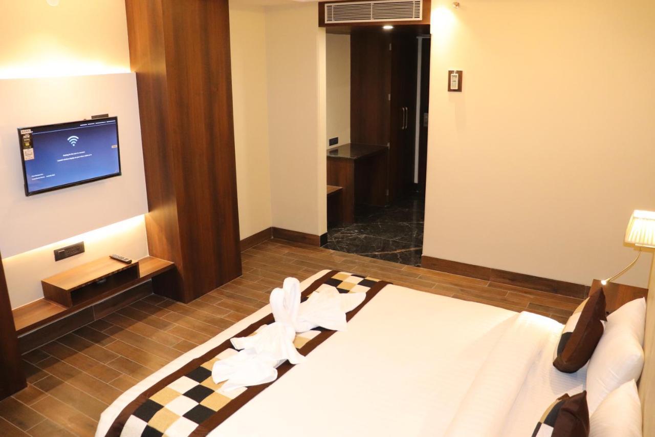 Hotel Grand Geeta 贝阿瓦尔 外观 照片
