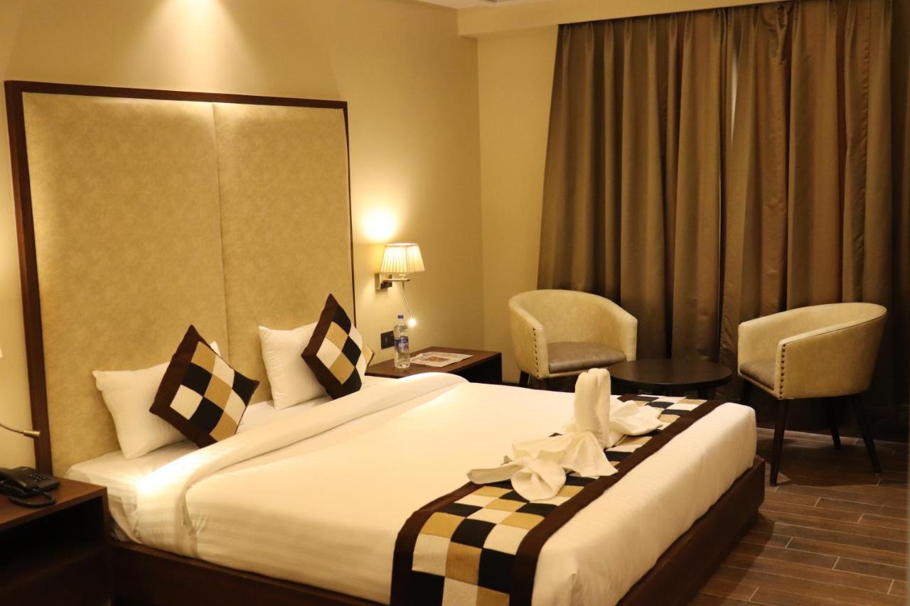 Hotel Grand Geeta 贝阿瓦尔 外观 照片